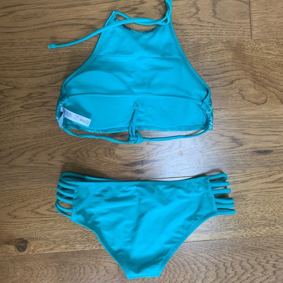 Vibrant high neck bikini, XS - Picture 3 of 4